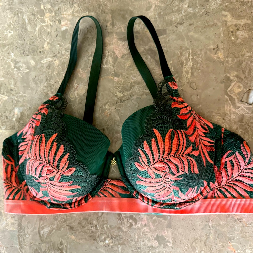 ThirdLove Palm Lace Demi Bra in color rainforest